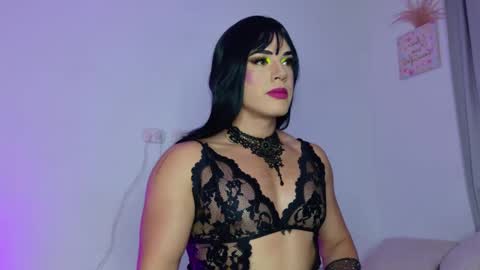 Snapshot of mikegaitan1 chatting on 10-16-25, 05:58 mikegaitan1 online show from 10-16-25, 05:58