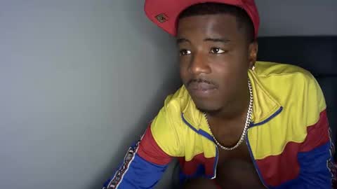 Snapshot of mikejones1415 chatting on 10-25-25, 09:17 mike jones online show from 10-25-25, 09:17