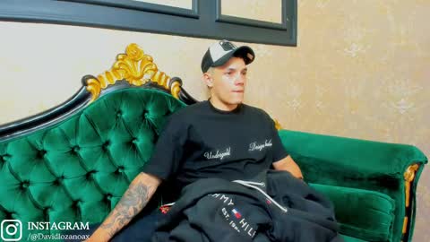 Snapshot of mikelockhart chatting on 03-12-25, 02:20 Mike online show from 03-12-25, 02:20