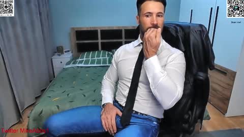 Snapshot of mikestrip chatting on 01-16-25, 07:52 Mike online show from 01-16-25, 07:52