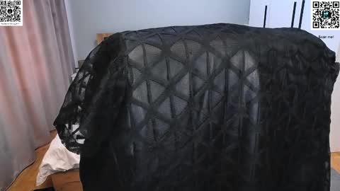 Snapshot of mikestrip chatting on 02-06-25, 02:15 Mike online show from 02-06-25, 02:15