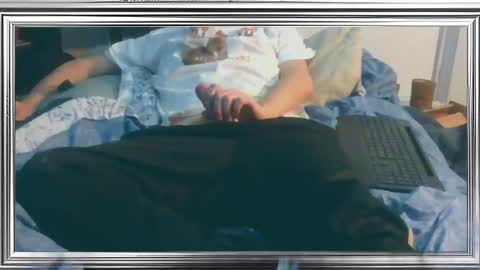 Snapshot of mikey_silver chatting on 12-19-24, 02:34 mikey_silver online show from 12-19-24, 02:34