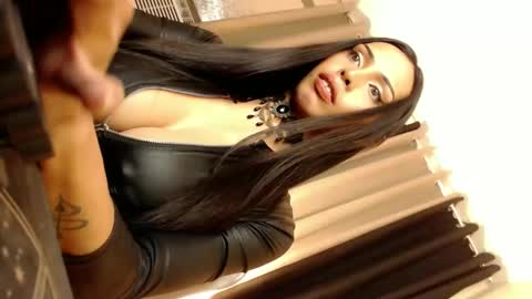 Mistress MikeyAlawi online show from 02-15-25, 08:54
