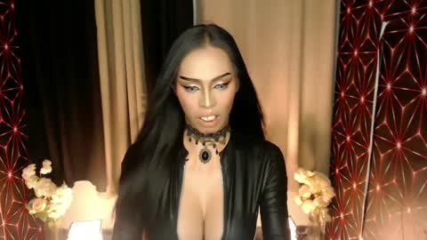 Mistress MikeyAlawi online show from 03-04-25, 04:49
