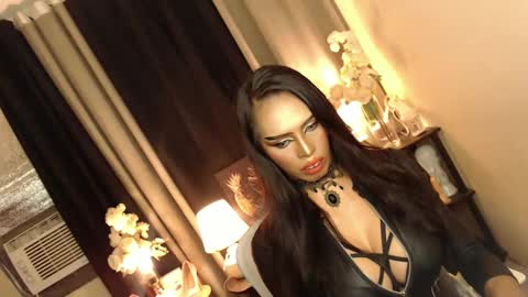 Mistress MikeyAlawi online show from 03-08-25, 07:05