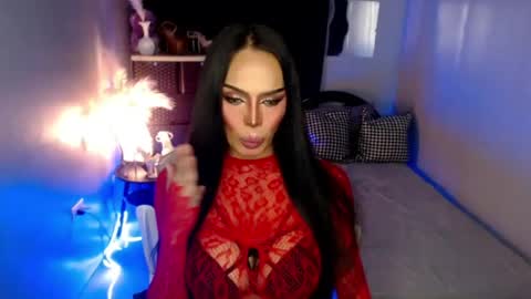 Mistress MikeyAlawi online show from 06-07-26, 11:25