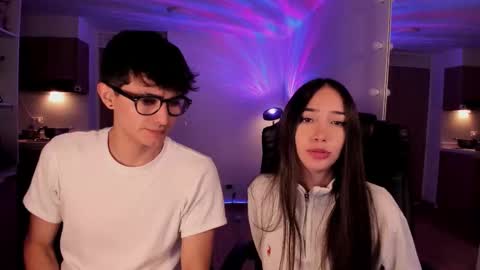 Snapshot of mikeyvioleta chatting on 12-19-25, 03:57 VIOLETAMIKE online show from 12-19-25, 03:57