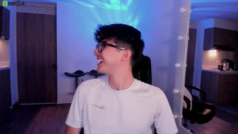 Snapshot of mikeyvioleta chatting on 02-11-26, 09:58 VIOLETAMIKE online show from 02-11-26, 09:58