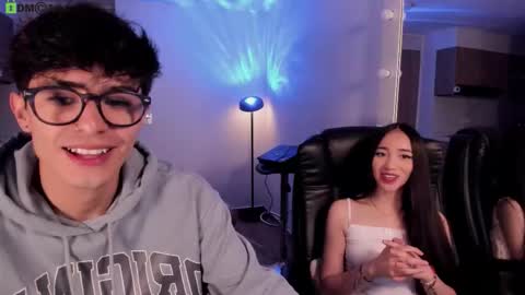 Snapshot of mikeyvioleta chatting on 02-20-26, 09:43 VIOLETAMIKE online show from 02-20-26, 09:43