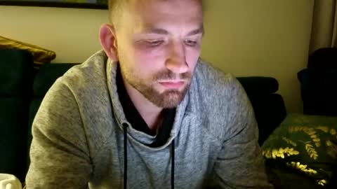 mikhael767676 online show from 04-25-26, 08:28