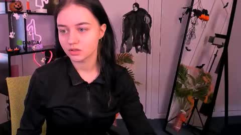 miki_ti online show from 11-01-25, 09:22