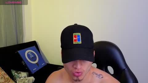 MIKKE online show from 02-12-26, 02:12