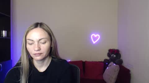 Snapshot of mikkey_mouse8 chatting on 05-19-26, 11:27 Adalina online show from 05-19-26, 11:27