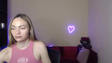 Snapshot of mikkey_mouse8 chatting on 05-27-26, 11:29 Adalina online show from 05-27-26, 11:29