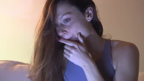 Snapshot of mikky50 chatting on 01-22-25, 10:59 Maaike online show from 01-22-25, 10:59