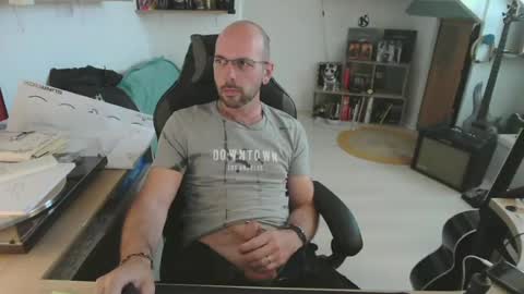 Snapshot of mikmik91 chatting on 07-03-26, 02:45 mikmik91 online show from 07-03-26, 02:45