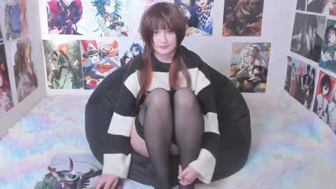 Snapshot of miku_bunny chatting on 10-02-25, 09:49 Miku online show from 10-02-25, 09:49
