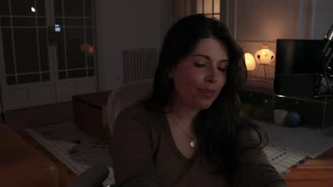 Snapshot of mila_ chatting on 12-18-24, 08:31 Princess Consuela Banana Hammock online show from 12-18-24, 08:31