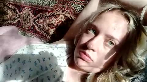 Snapshot of mila_420 chatting on 06-12-26, 02:43 Mila 420 online show from 06-12-26, 02:43