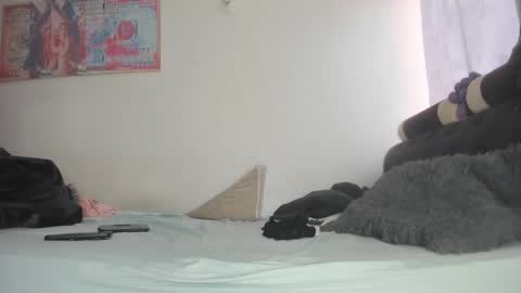 Mila Dash online show from 02-05-25, 11:55