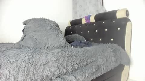 Mila Dash online show from 02-12-25, 04:44