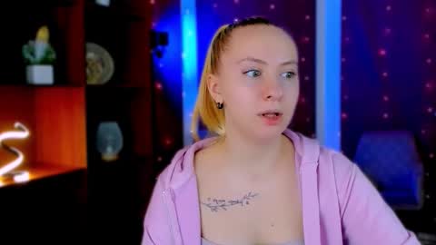 mila_glow online show from 02-25-26, 06:12