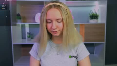 mila_glow online show from 04-27-26, 07:01