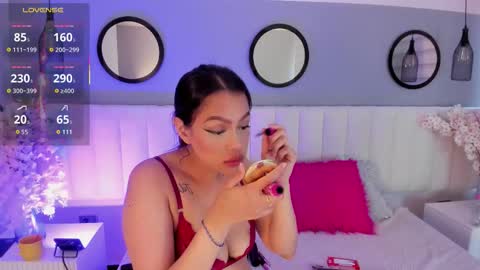 mila_hank online show from 11-04-25, 12:37