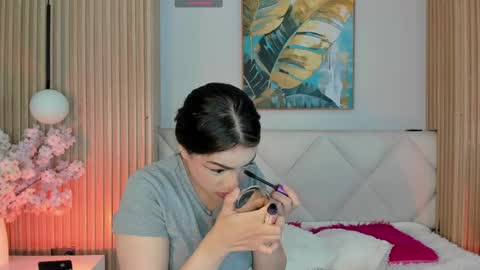 mila_hank online show from 04-24-26, 12:18