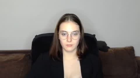 Snapshot of mila_keyy chatting on 11-25-25, 09:59 mila_keyy online show from 11-25-25, 09:59