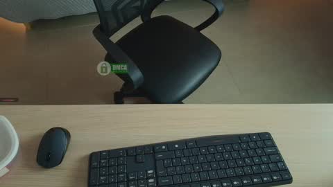 Milena  online show from 11-15-25, 11:07