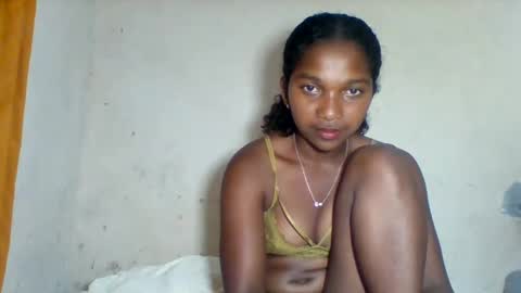 mila_lunah online show from 03-19-26, 06:56