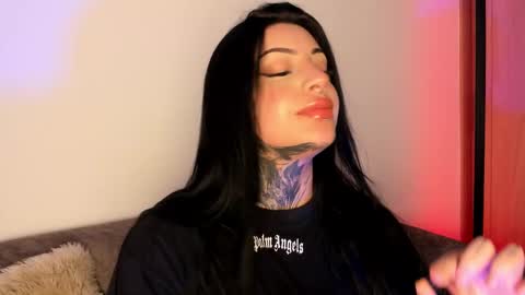     online show from 02-03-26, 09:36