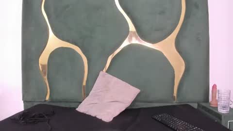 mila_petiteasm online show from 07-06-26, 03:03