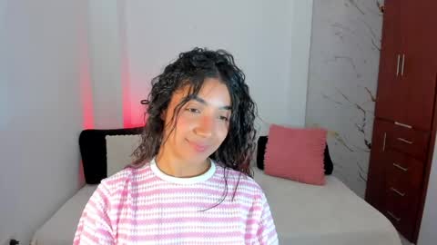 Snapshot of mila_rose1 chatting on 05-21-26, 03:02 martina online show from 05-21-26, 03:02