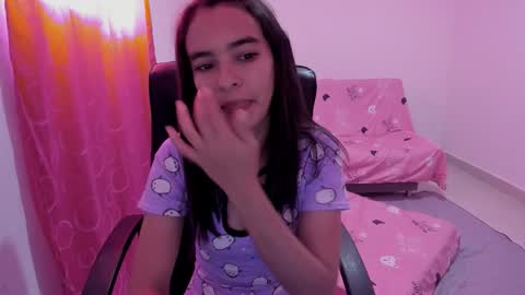 Mila online show from 02-20-26, 01:55