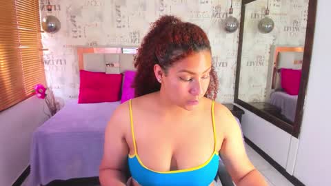 Snapshot of mila_rozze chatting on 02-11-26, 08:14 online show from 02-11-26, 08:14