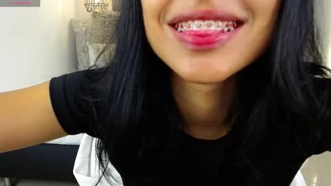 milaa_star online show from 04-28-26, 03:55