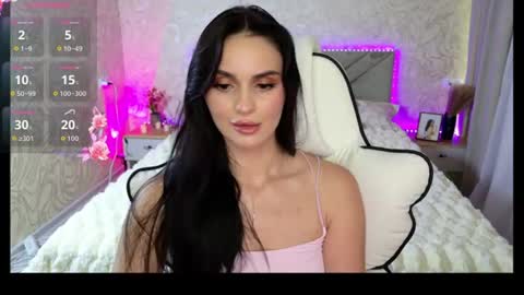Mila online show from 06-12-26, 08:41