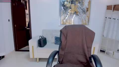 Mila online show from 10-05-25, 11:35