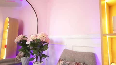 milacrave online show from 02-07-26, 11:36