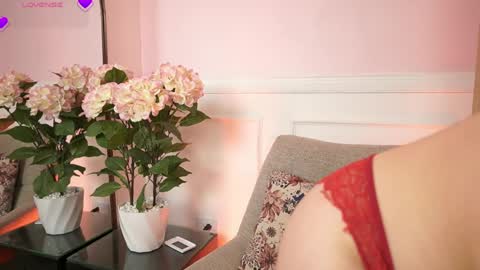 milacrave online show from 03-27-26, 11:32