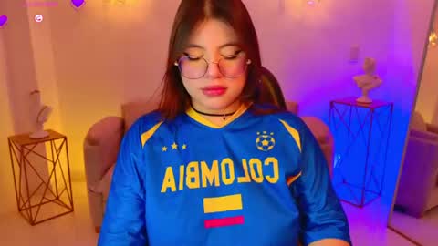 Snapshot of milacravee chatting on 07-03-26, 02:34 MilaCravee online show from 07-03-26, 02:34