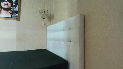 miladiosa online show from 10-29-25, 11:56