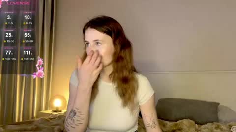 Snapshot of milaelin chatting on 07-30-26, 08:30 Mila online show from 07-30-26, 08:30