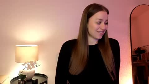 Mila Fleur online show from 01-08-25, 08:27