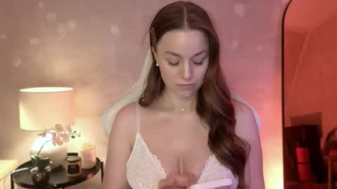 Mila Fleur online show from 11-25-25, 03:23