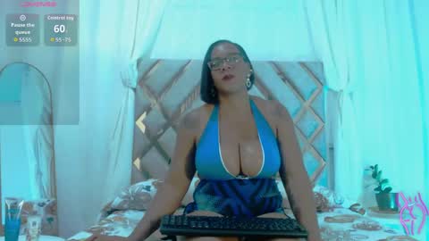 MilaMonroeXX online show from 05-14-26, 02:18