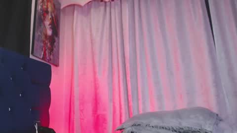 Milan Anxel online show from 04-22-26, 01:52