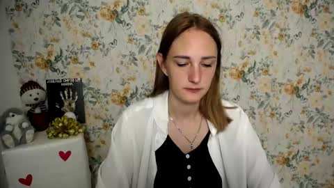 Milana online show from 09-11-25, 05:51